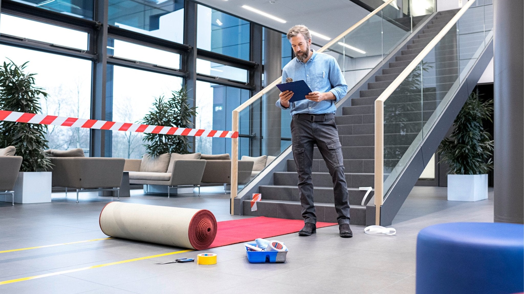 tesa® Professional 65538PRO tesa® 60951 Professionele antisliptape (zwart/geel) - Duopro.nl