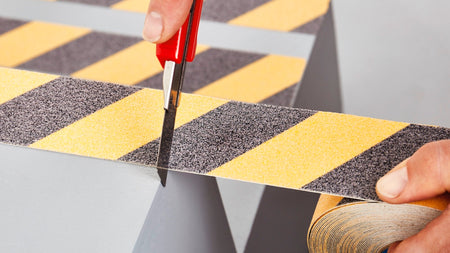 tesa® Professional 65538PRO tesa® 60951 Professionele antisliptape (zwart/geel) - Duopro.nl