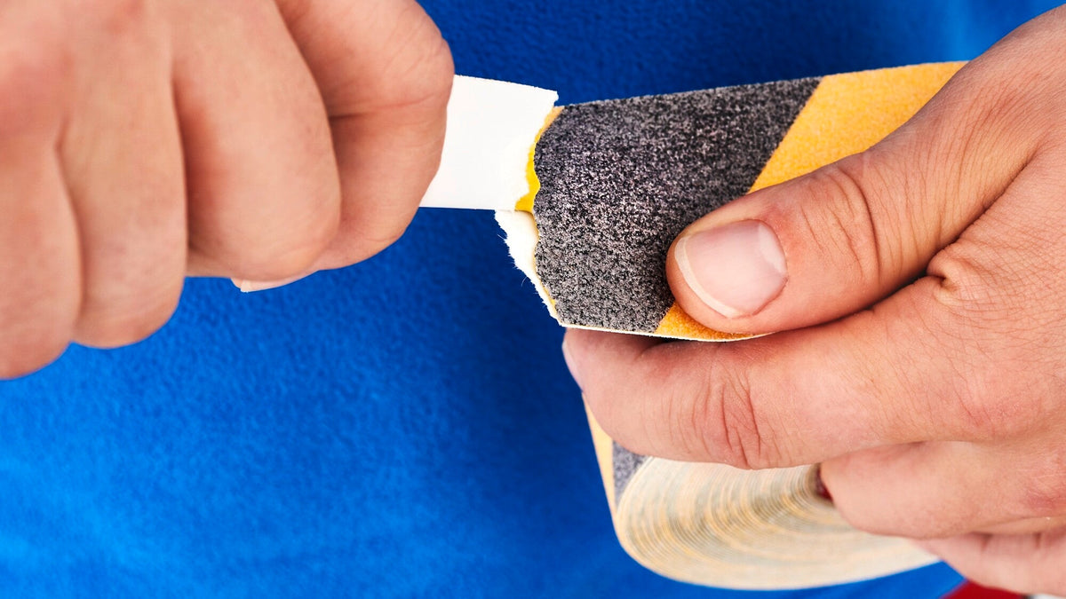 tesa® Professional 65538PRO tesa® 60951 Professionele antisliptape (zwart/geel) - Duopro.nl